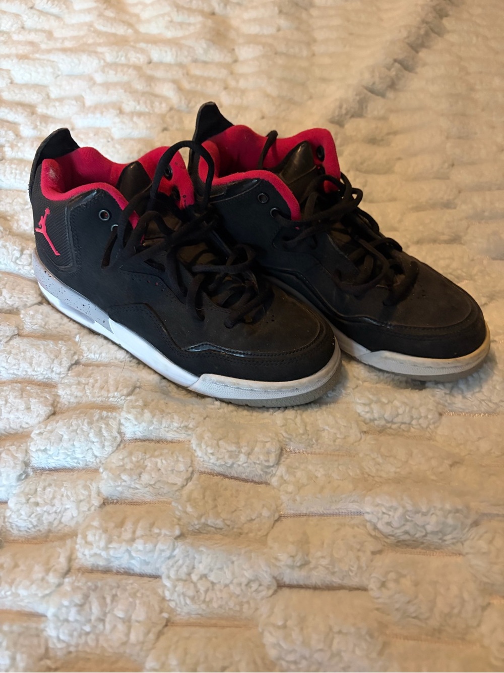 Jordan Kids Low Top Basketball Sneakers